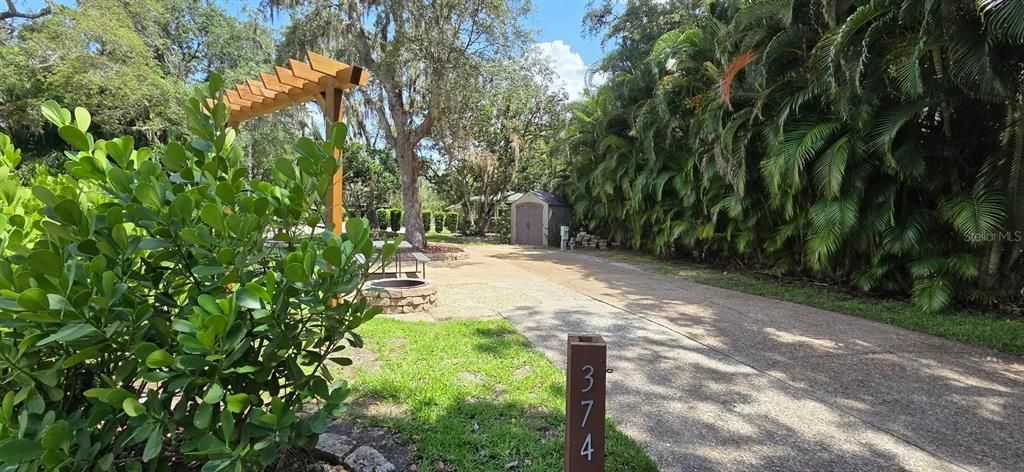 待售: $195,000 (0.08 acres)