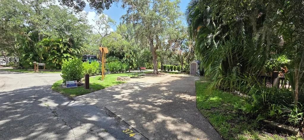 待售: $195,000 (0.08 acres)