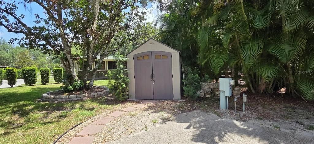 待售: $195,000 (0.08 acres)