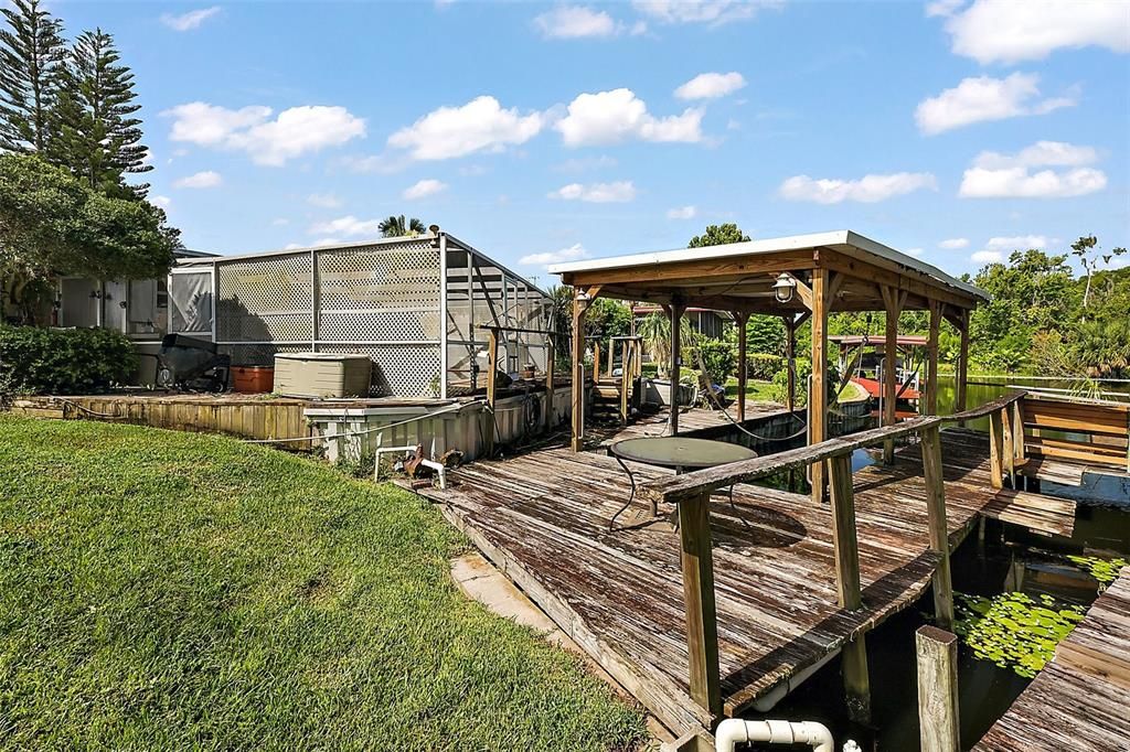 For Sale: $212,000 (2 beds, 2 baths, 1438 Square Feet)