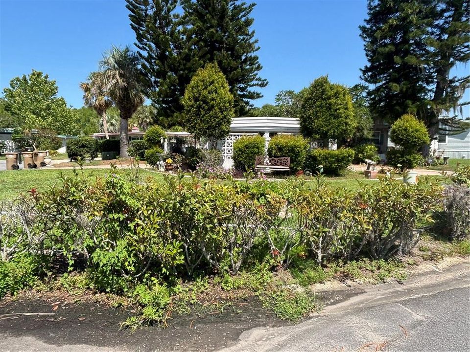 For Sale: $212,000 (2 beds, 2 baths, 1438 Square Feet)