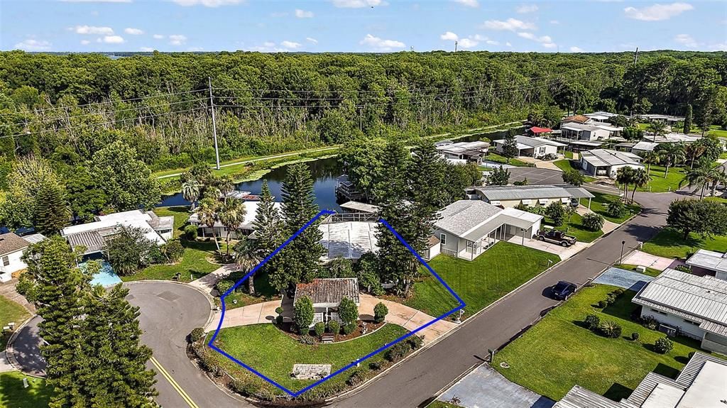 For Sale: $212,000 (2 beds, 2 baths, 1438 Square Feet)