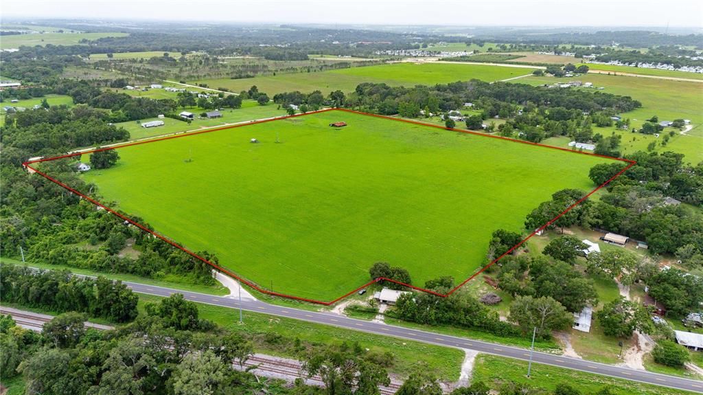 待售: $2,765,000 (38.73 acres)