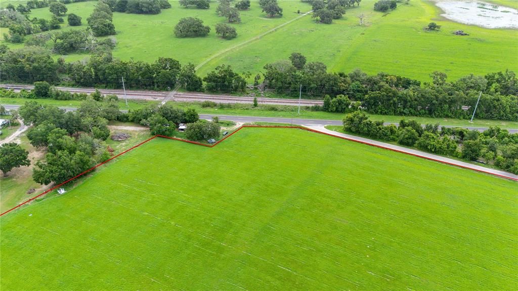 待售: $2,765,000 (38.73 acres)