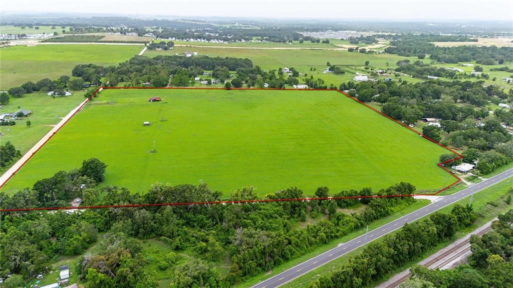 待售: $2,765,000 (38.73 acres)