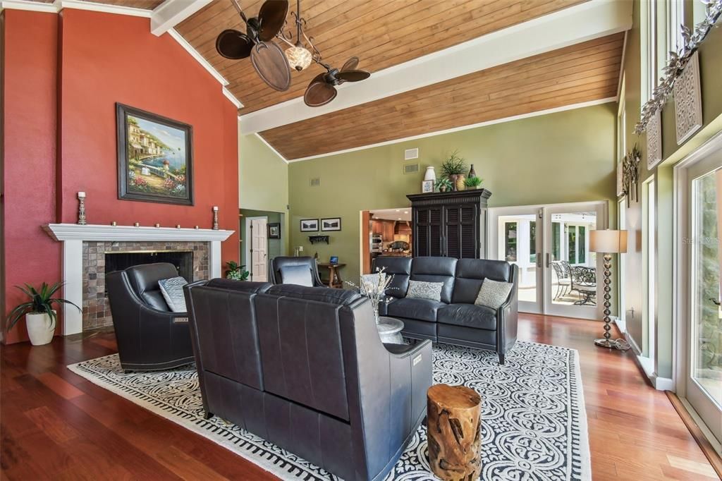 待售: $1,780,000 (4 贝兹, 3 浴室, 4074 平方英尺)