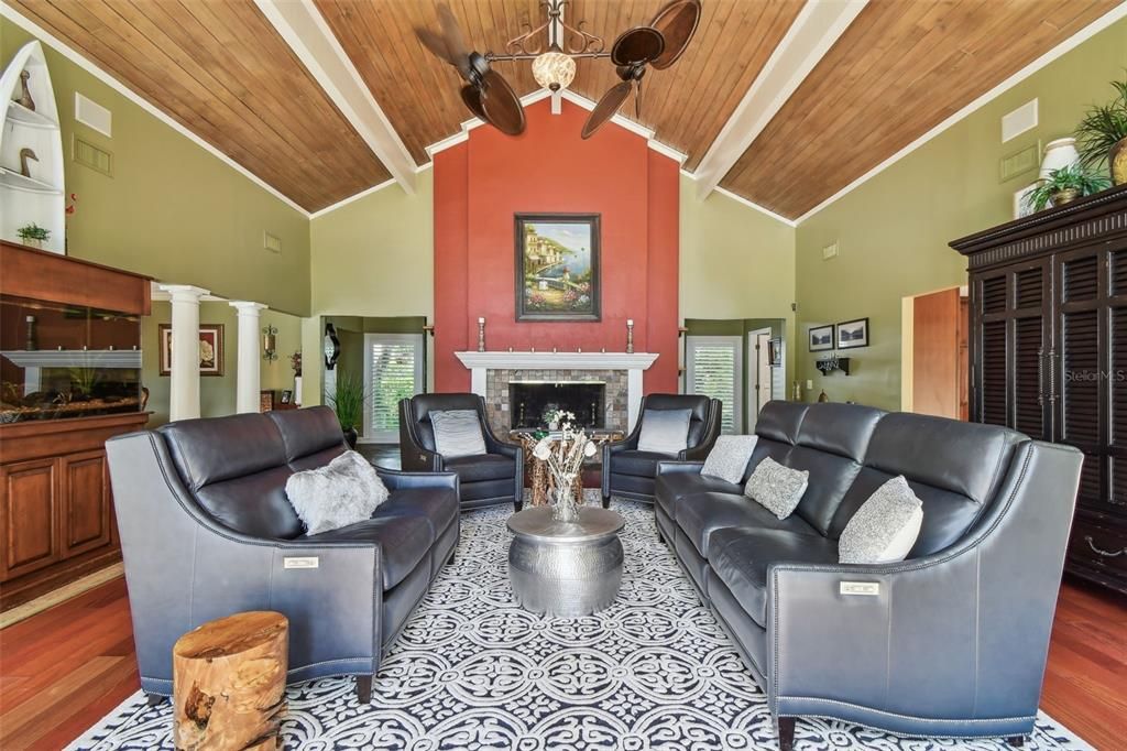 待售: $1,780,000 (4 贝兹, 3 浴室, 4074 平方英尺)