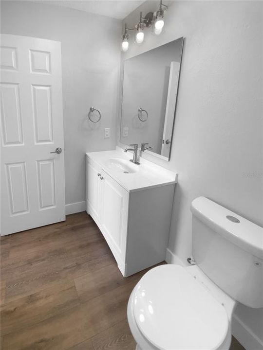 Active With Contract: $219,000 (2 beds, 2 baths, 1002 Square Feet)