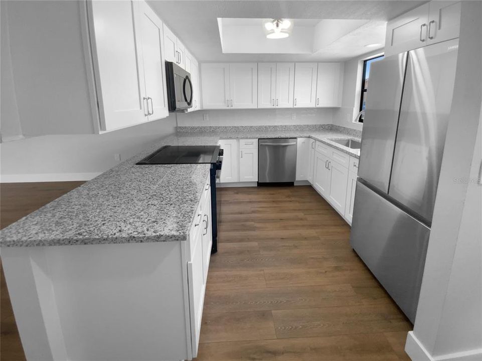 Active With Contract: $219,000 (2 beds, 2 baths, 1002 Square Feet)