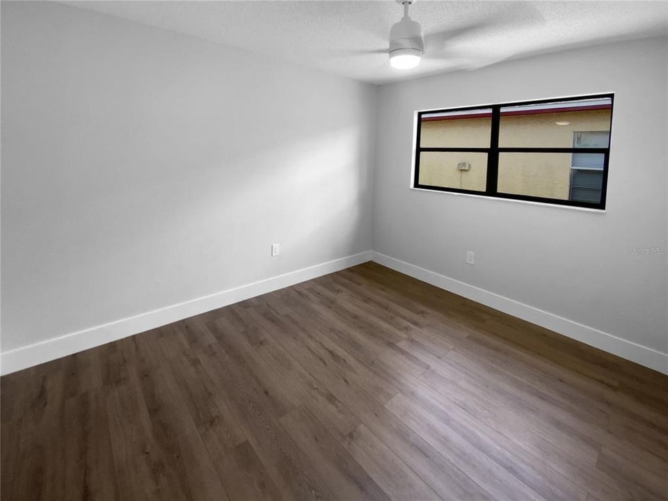 Active With Contract: $219,000 (2 beds, 2 baths, 1002 Square Feet)