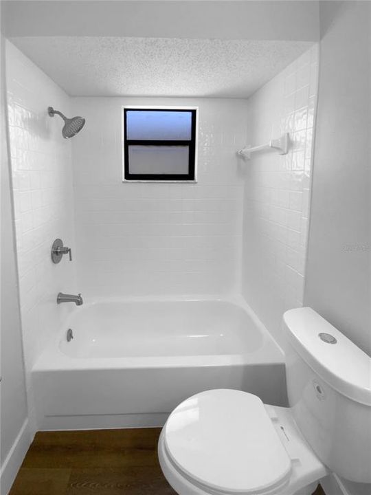 Active With Contract: $219,000 (2 beds, 2 baths, 1002 Square Feet)