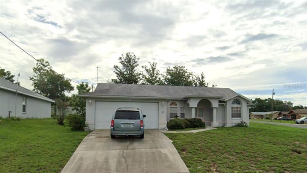 Active With Contract: $202,000 (3 beds, 2 baths, 1710 Square Feet)