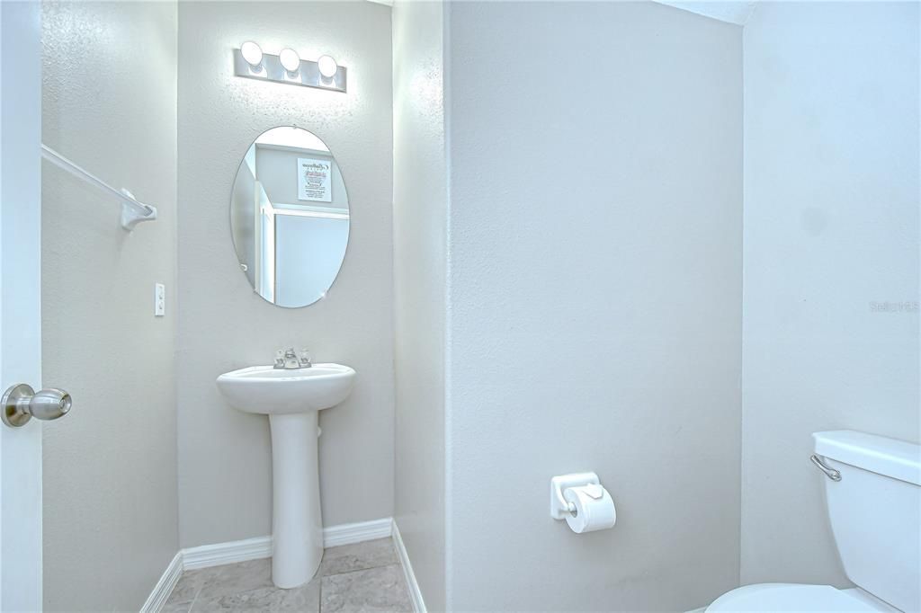 En Venta: $390,000 (4 camas, 2 baños, 2612 Pies cuadrados)