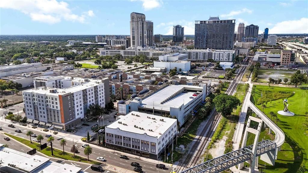 For Sale: $325,000 (1 beds, 1 baths, 1350 Square Feet)