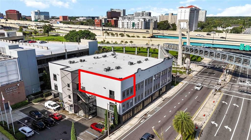 For Sale: $325,000 (1 beds, 1 baths, 1350 Square Feet)