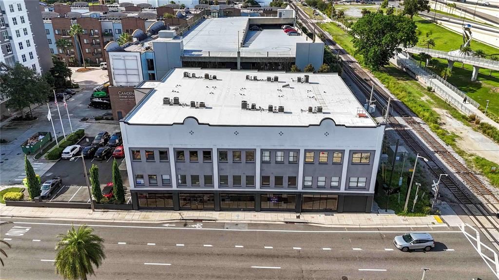 For Sale: $325,000 (1 beds, 1 baths, 1350 Square Feet)