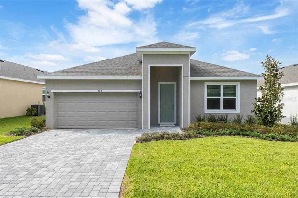 Active With Contract: $295,990 (3 beds, 2 baths, 1662 Square Feet)