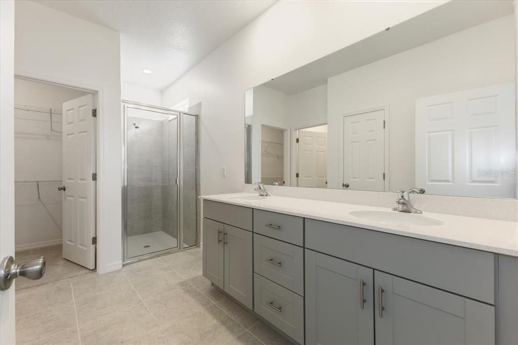 Active With Contract: $295,990 (3 beds, 2 baths, 1662 Square Feet)