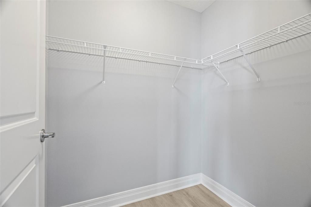 For Sale: $699,000 (2 beds, 2 baths, 1363 Square Feet)