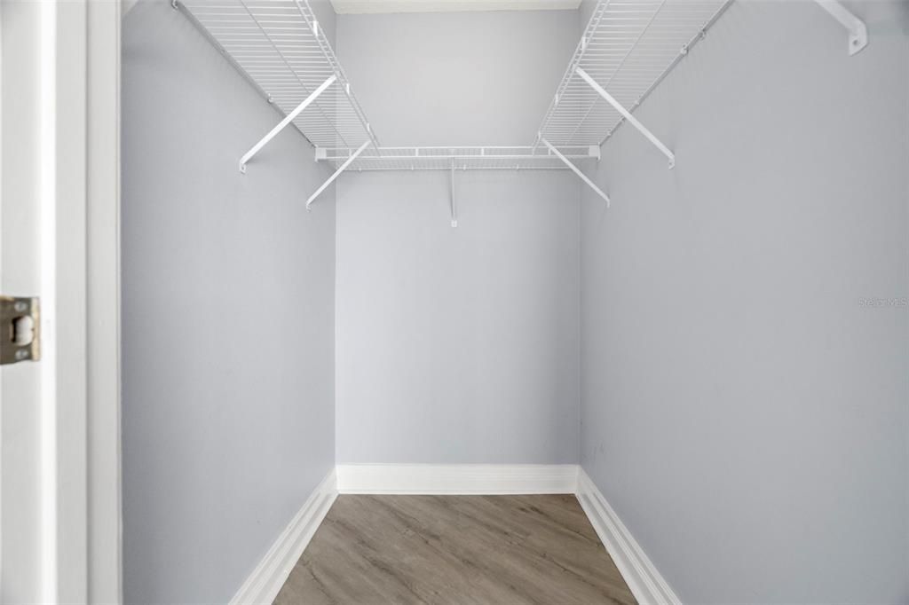 For Sale: $699,000 (2 beds, 2 baths, 1363 Square Feet)