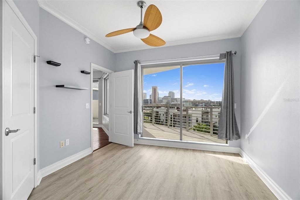 For Sale: $699,000 (2 beds, 2 baths, 1363 Square Feet)