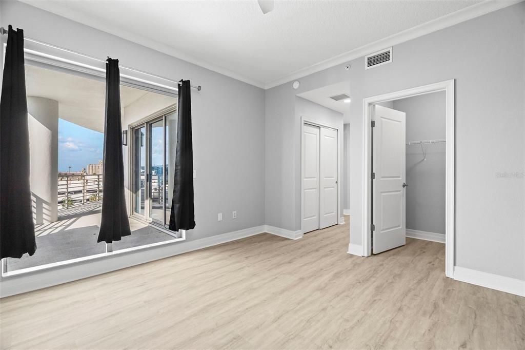 For Sale: $699,000 (2 beds, 2 baths, 1363 Square Feet)