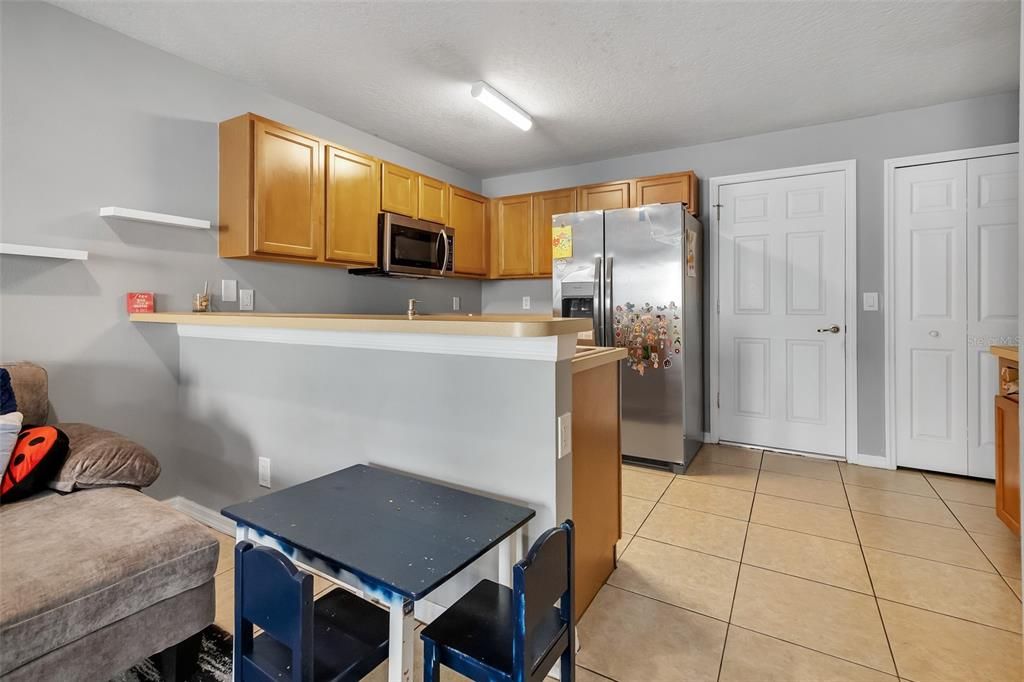 Active With Contract: $275,000 (3 beds, 2 baths, 1495 Square Feet)