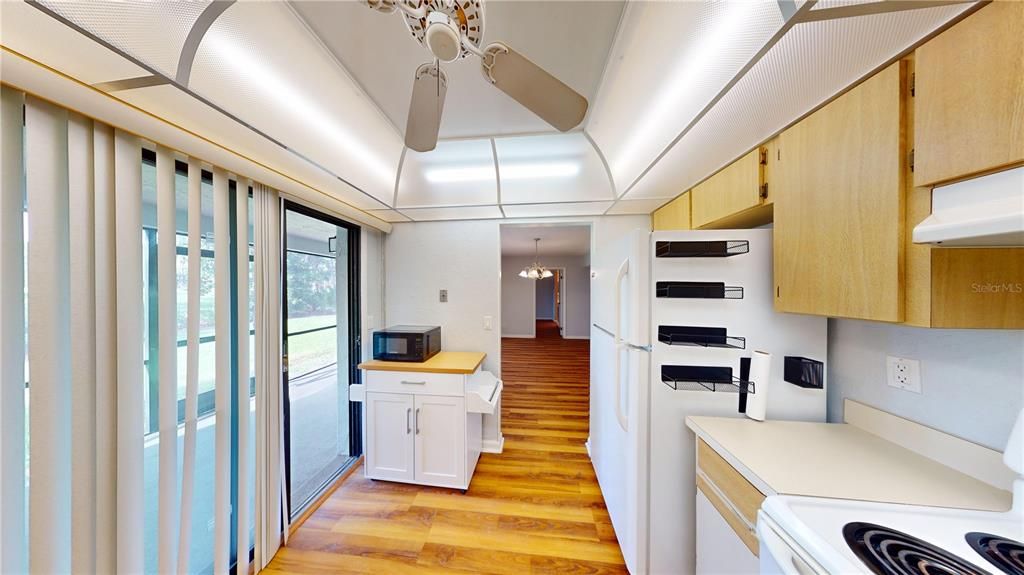 For Rent: $1,500 (2 beds, 2 baths, 1352 Square Feet)