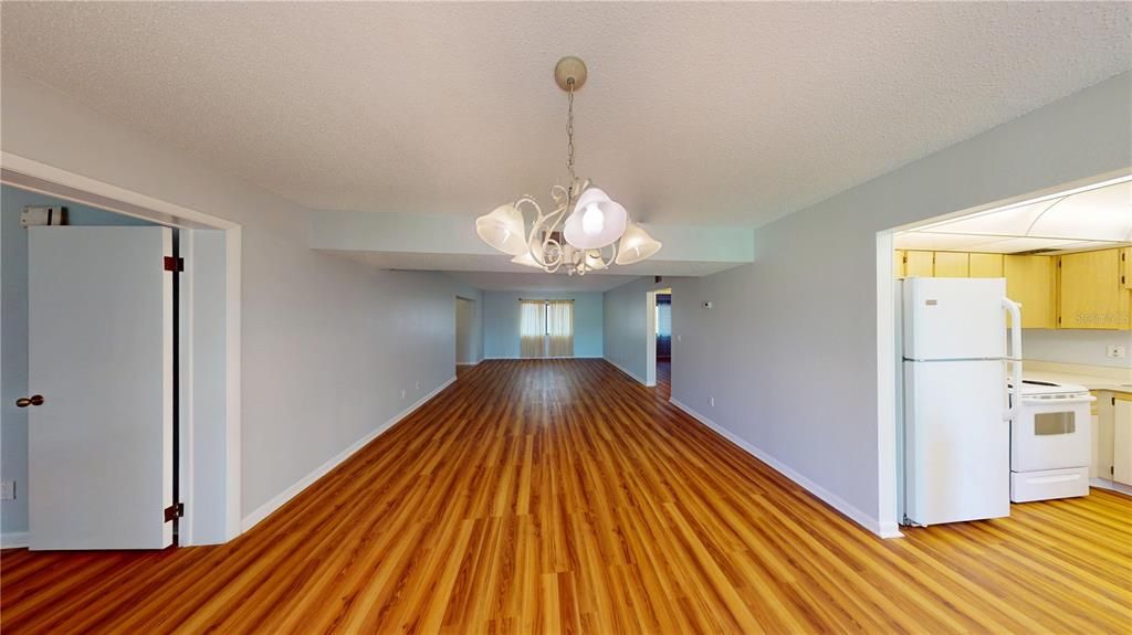 For Rent: $1,500 (2 beds, 2 baths, 1352 Square Feet)