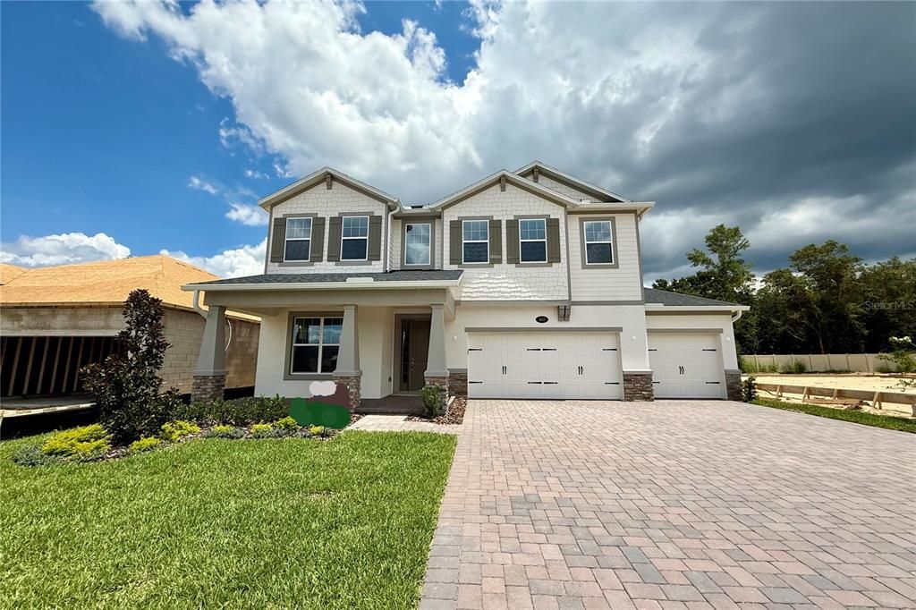 最近售出: $729,990 (5 贝兹, 4 浴室, 3779 平方英尺)