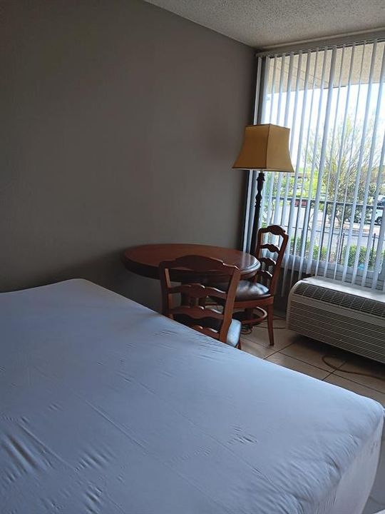 待售: $68,900 (1 贝兹, 1 浴室, 276 平方英尺)