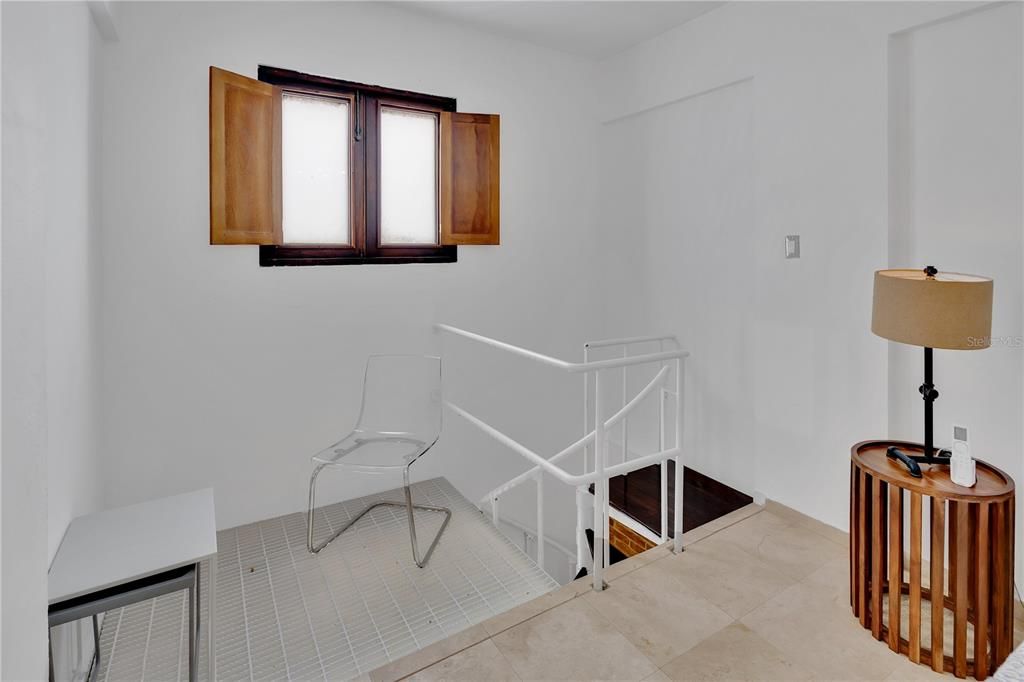 En Venta: $475,000 (1 camas, 1 baños, 877 Pies cuadrados)