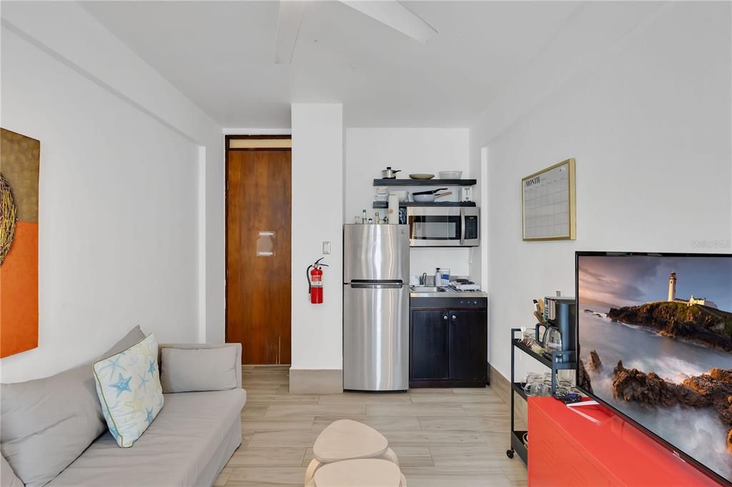 En Venta: $475,000 (1 camas, 1 baños, 877 Pies cuadrados)