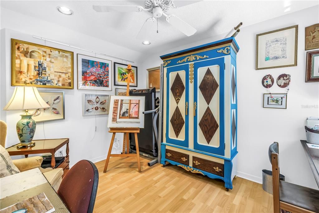 For Sale: $689,000 (3 beds, 2 baths, 1940 Square Feet)