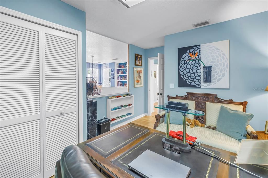 For Sale: $689,000 (3 beds, 2 baths, 1940 Square Feet)