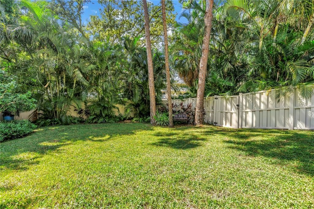 For Sale: $689,000 (3 beds, 2 baths, 1940 Square Feet)