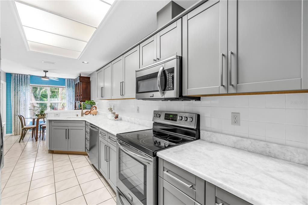 For Sale: $689,000 (3 beds, 2 baths, 1940 Square Feet)