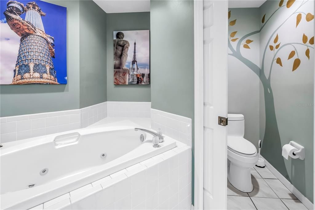 For Sale: $689,000 (3 beds, 2 baths, 1940 Square Feet)