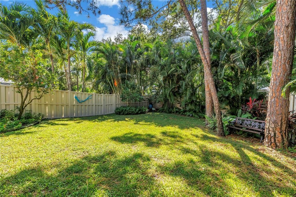 For Sale: $689,000 (3 beds, 2 baths, 1940 Square Feet)