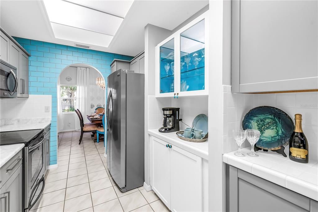 For Sale: $689,000 (3 beds, 2 baths, 1940 Square Feet)