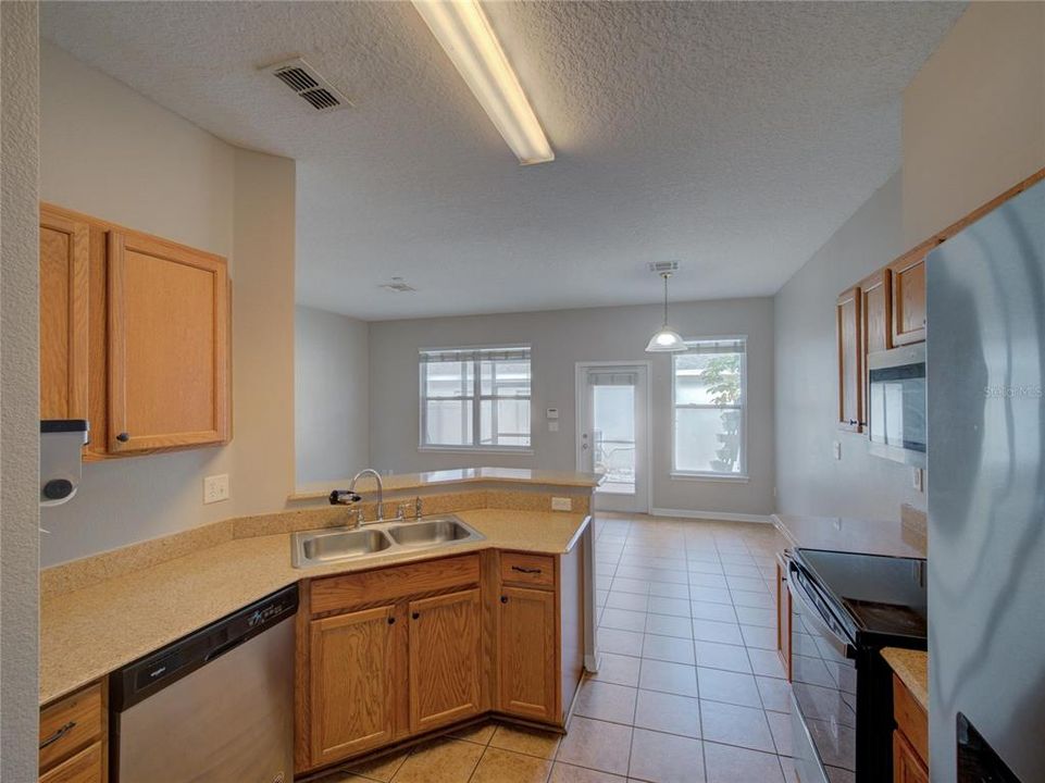 Active With Contract: $359,000 (3 beds, 2 baths, 1480 Square Feet)