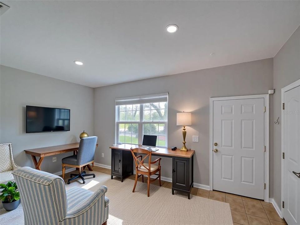 Active With Contract: $359,000 (3 beds, 2 baths, 1480 Square Feet)