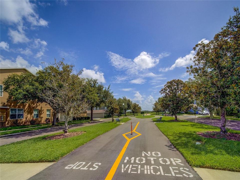 Active With Contract: $359,000 (3 beds, 2 baths, 1480 Square Feet)