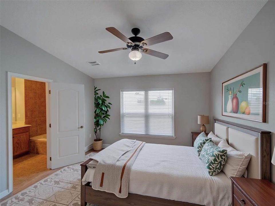 Active With Contract: $359,000 (3 beds, 2 baths, 1480 Square Feet)