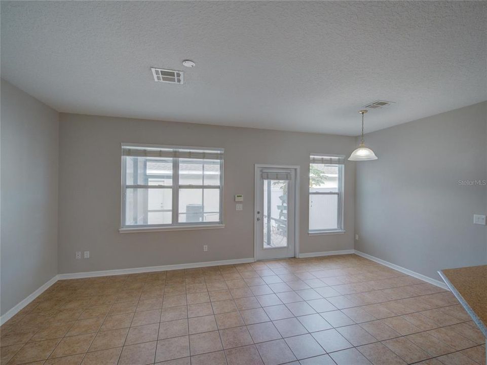 Active With Contract: $359,000 (3 beds, 2 baths, 1480 Square Feet)