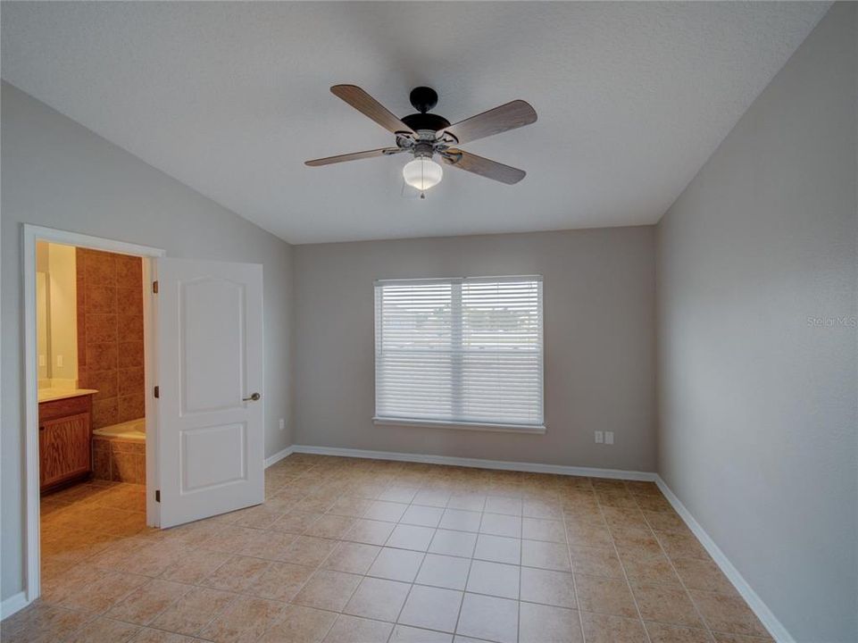 Active With Contract: $359,000 (3 beds, 2 baths, 1480 Square Feet)