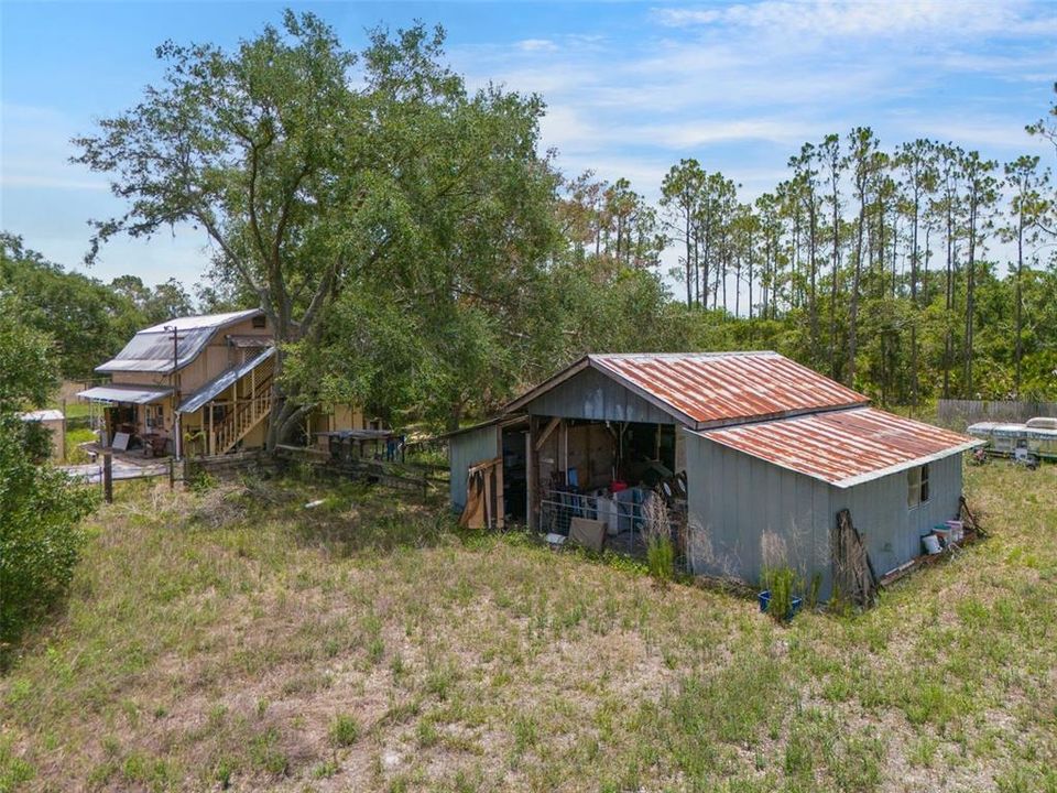 Active With Contract: $600,000 (6 beds, 4 baths, 3304 Square Feet)