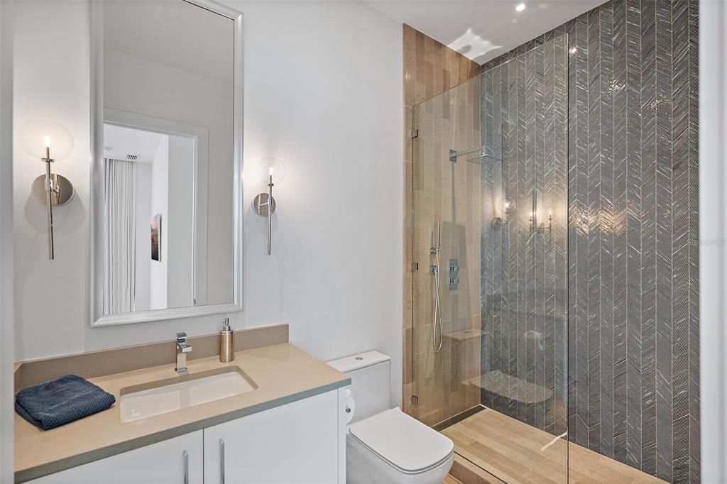 待售: $7,950,000 (4 贝兹, 5 浴室, 4318 平方英尺)