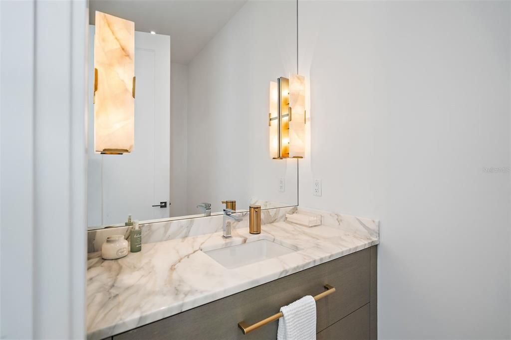 待售: $7,950,000 (4 贝兹, 5 浴室, 4318 平方英尺)