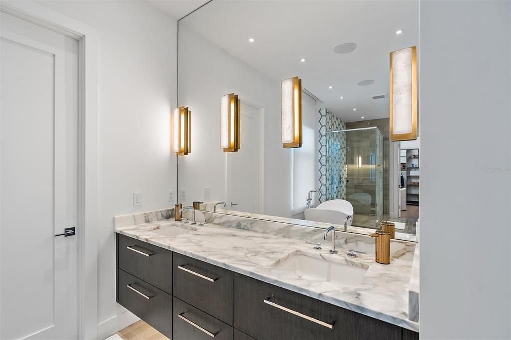 待售: $7,950,000 (4 贝兹, 5 浴室, 4318 平方英尺)